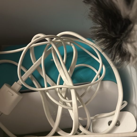 Cricut Joy Cutting Machine bundle! - Picture 4 of 7